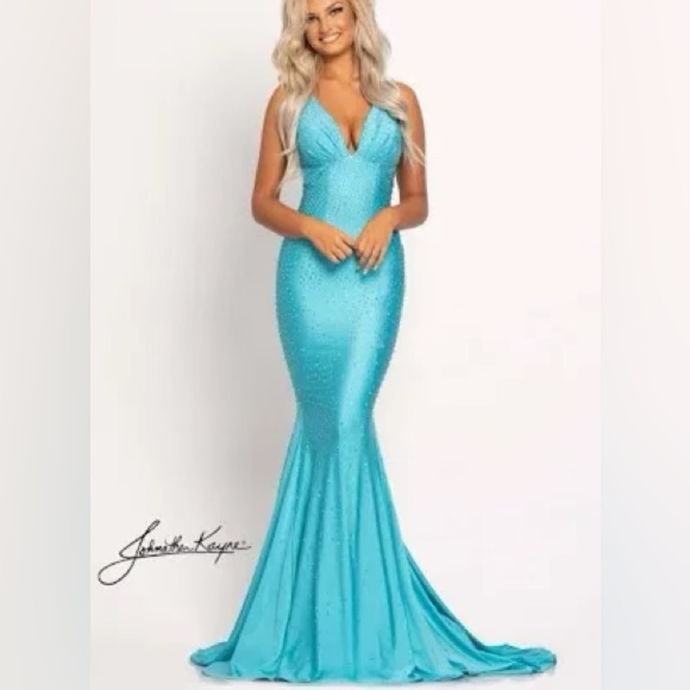 Jonathan kayne prom dress - originally $580. Worn once. Turquoise